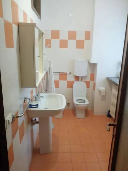 Spazioso Appartamento Sondrio Italia