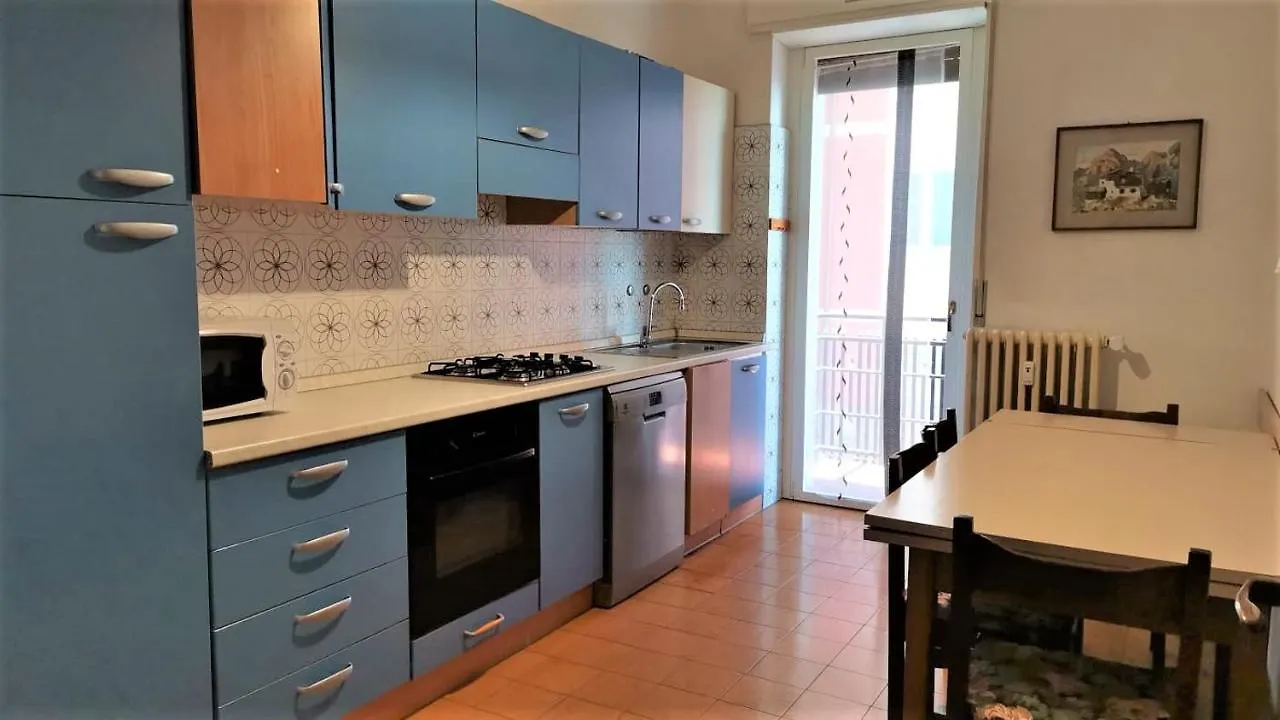 Spazioso Appartamento Sondrio Italia