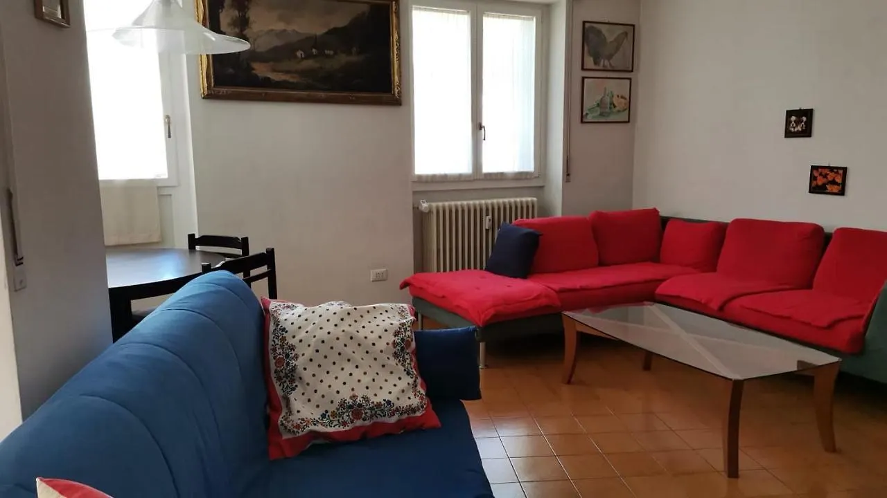 Spazioso Appartamento Sondrio Italia